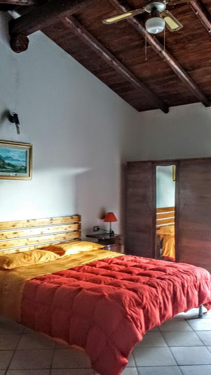 Su Trabi B&B Fluminimaggiore Exterior photo